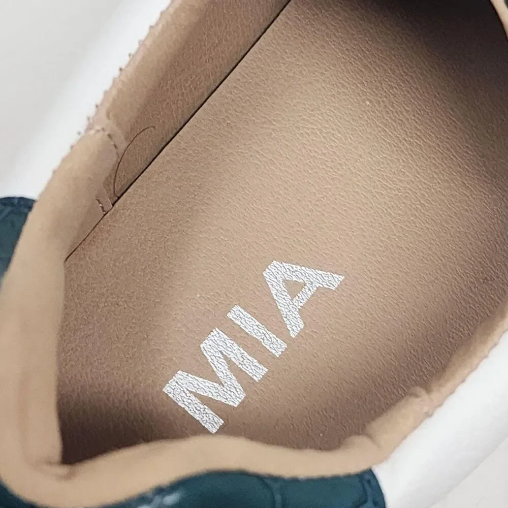 MIA Neva Shoes Womens Size 7.5 White Casual Comfort Sneakers Streetwear Casual